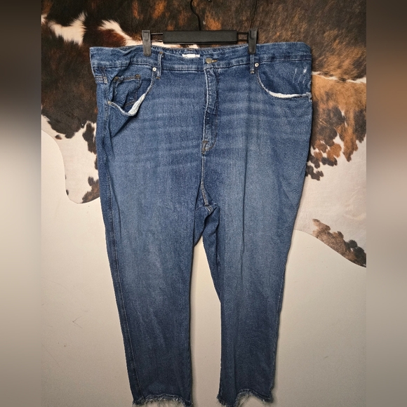 Good American Denim Jeans in Classic Blue - Picture 1 of 3